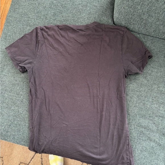 Everlane T-Shirt - Picture 3 of 3